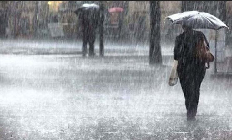 সারা দেশে ভারী বর্ষণের সতর্কতা, চট্টগ্রাম-সিলেটে ভূমিধসের আশঙ্কা